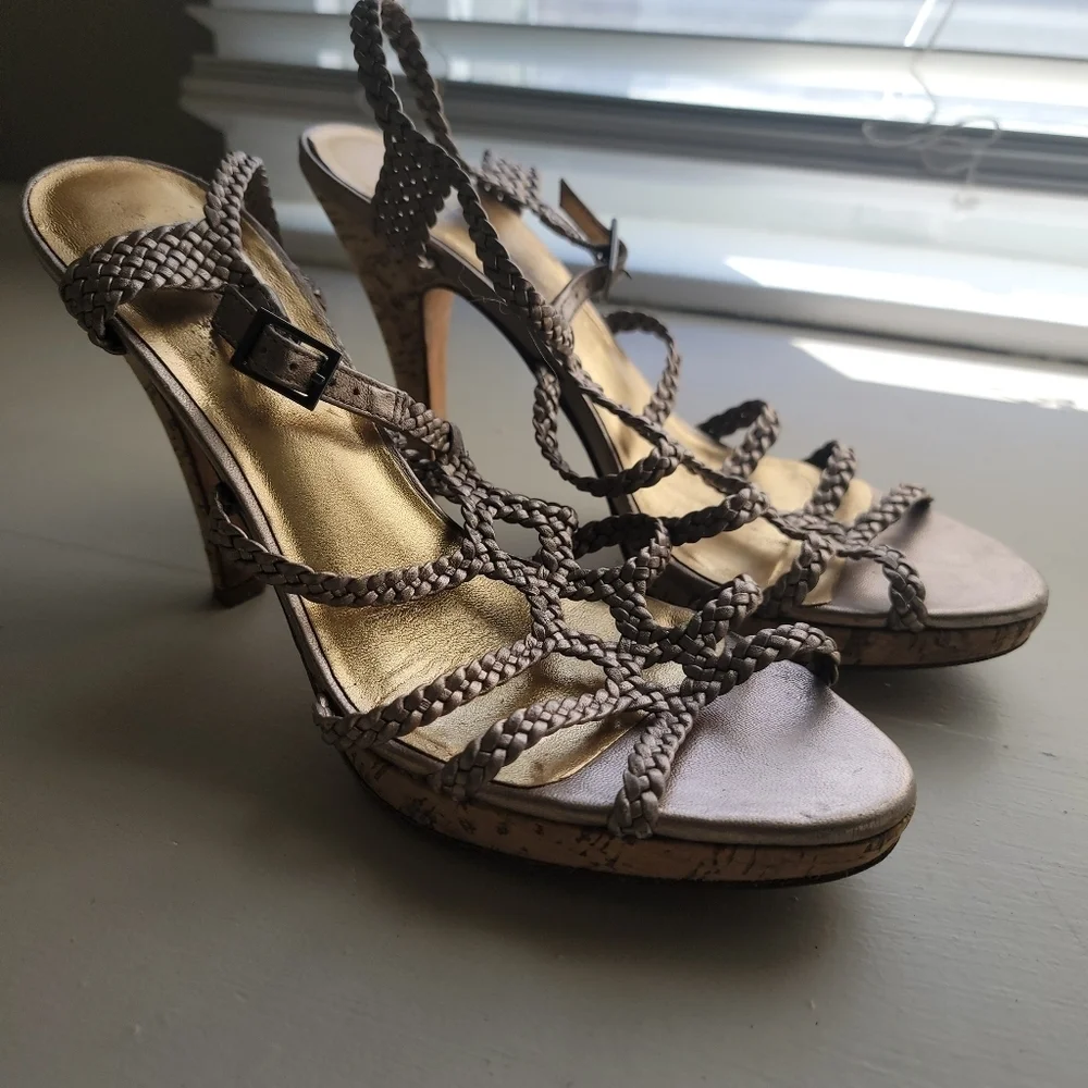 DaniBlack, Platform Metallic Sandal, 81/2M
